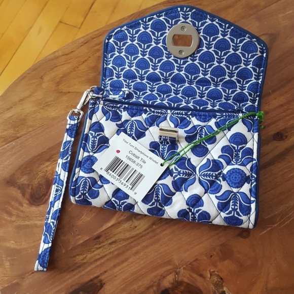 Vera Bradley Wristlet/ Wallet - Picture 5 of 11